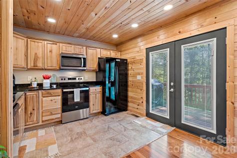 3122 Bear Paw Avenue Valdese NC 28690