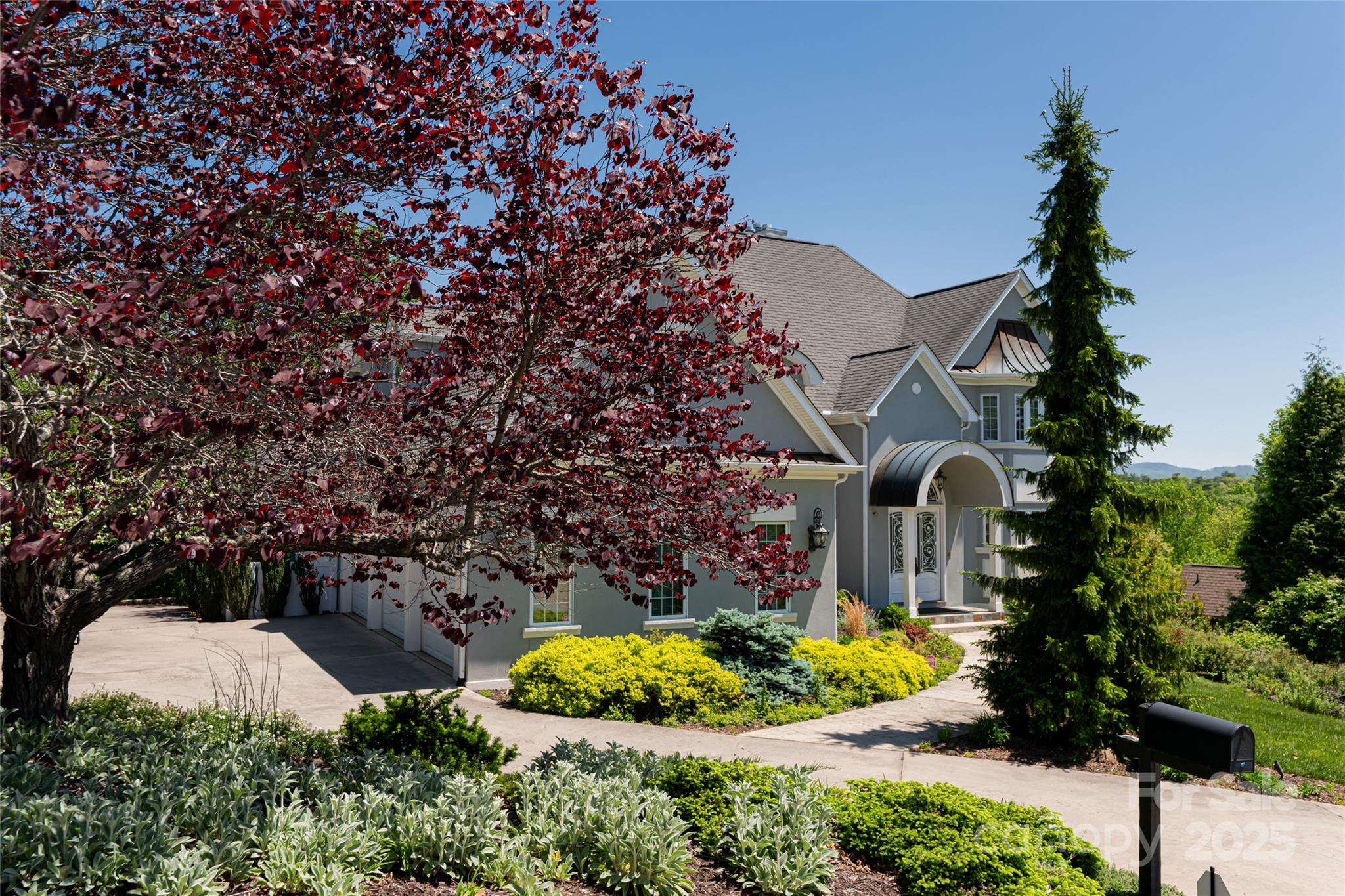 2005 Viburnum Lane Asheville NC 28803