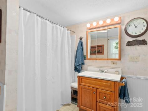 229 Crabtree Mountain Road Canton NC 28716