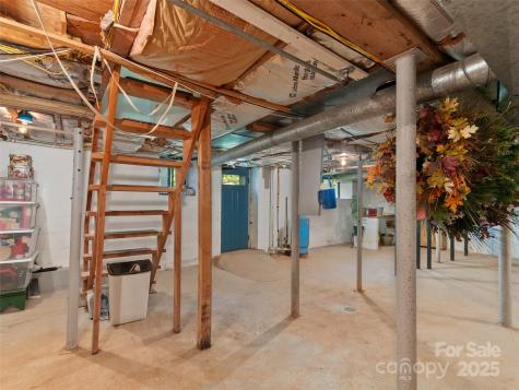 229 Crabtree Mountain Road Canton NC 28716