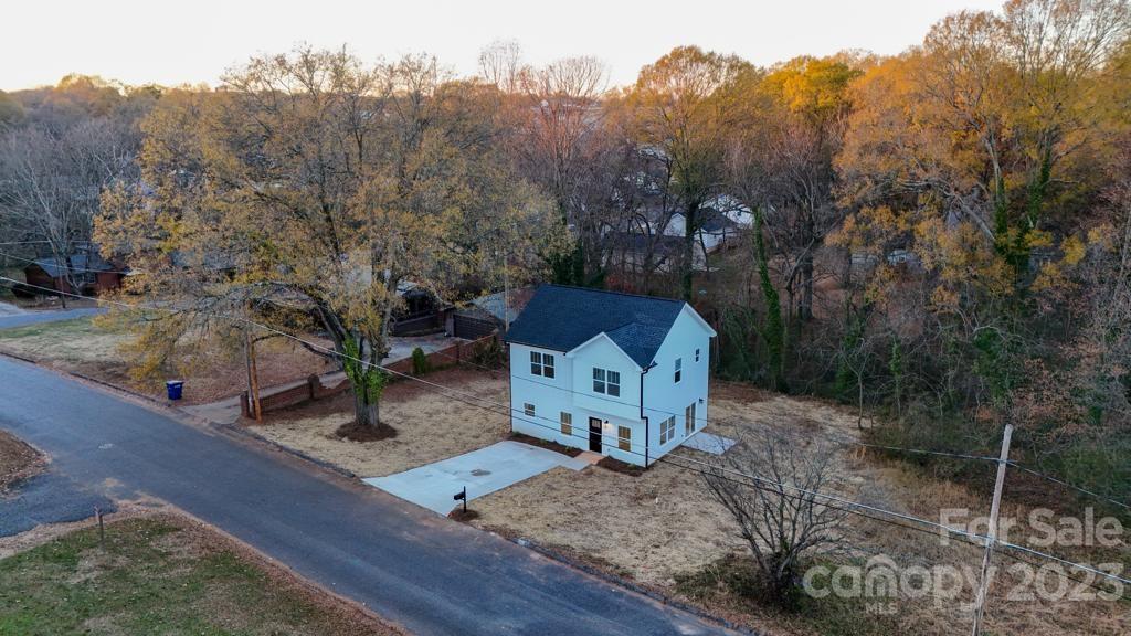 309 Newton Avenue Statesville NC 28677