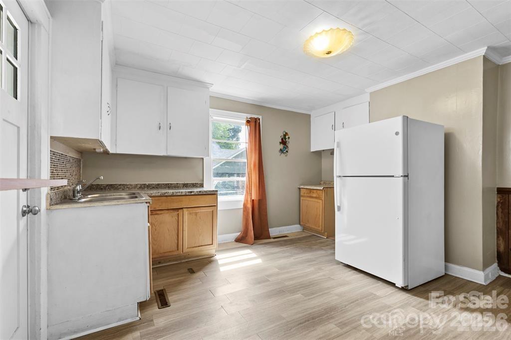 323 E 20th Street Kannapolis NC 28083