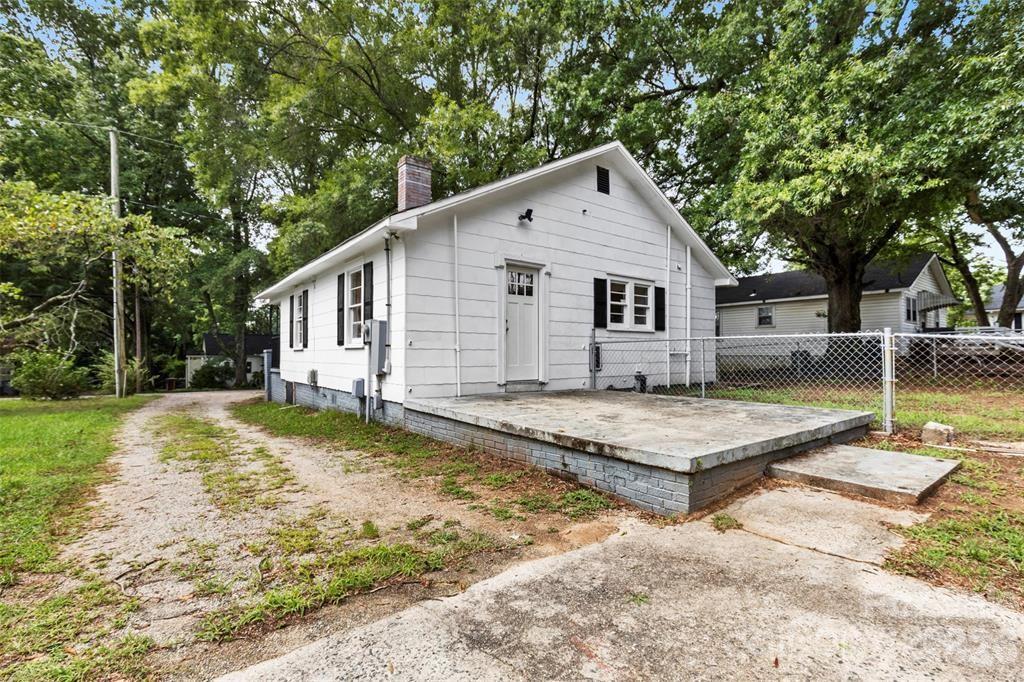 323 E 20th Street Kannapolis NC 28083