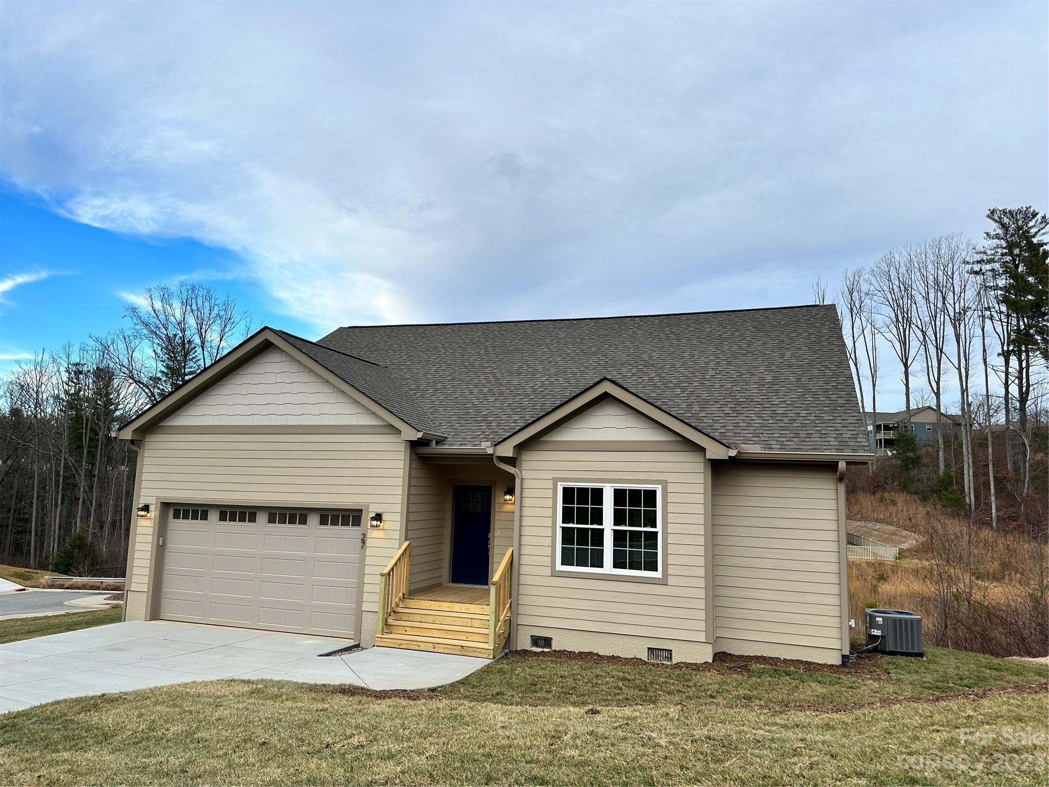 27 Robin Roost Road Weaverville NC 28787