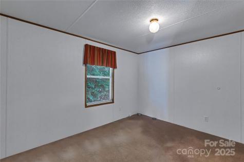 43 Goose Creek Road Swannanoa NC 28778