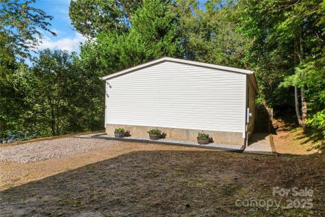 43 Goose Creek Road Swannanoa NC 28778