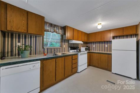 43 Goose Creek Road Swannanoa NC 28778