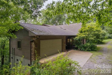 300 Sweet Birch Lane Tuckasegee NC 28783