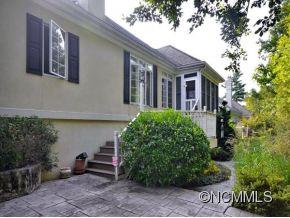 5 Tiverton Lane Asheville NC 28803