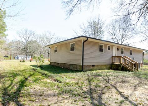 5028 Nc 109 Highway S Mount Gilead NC 27306