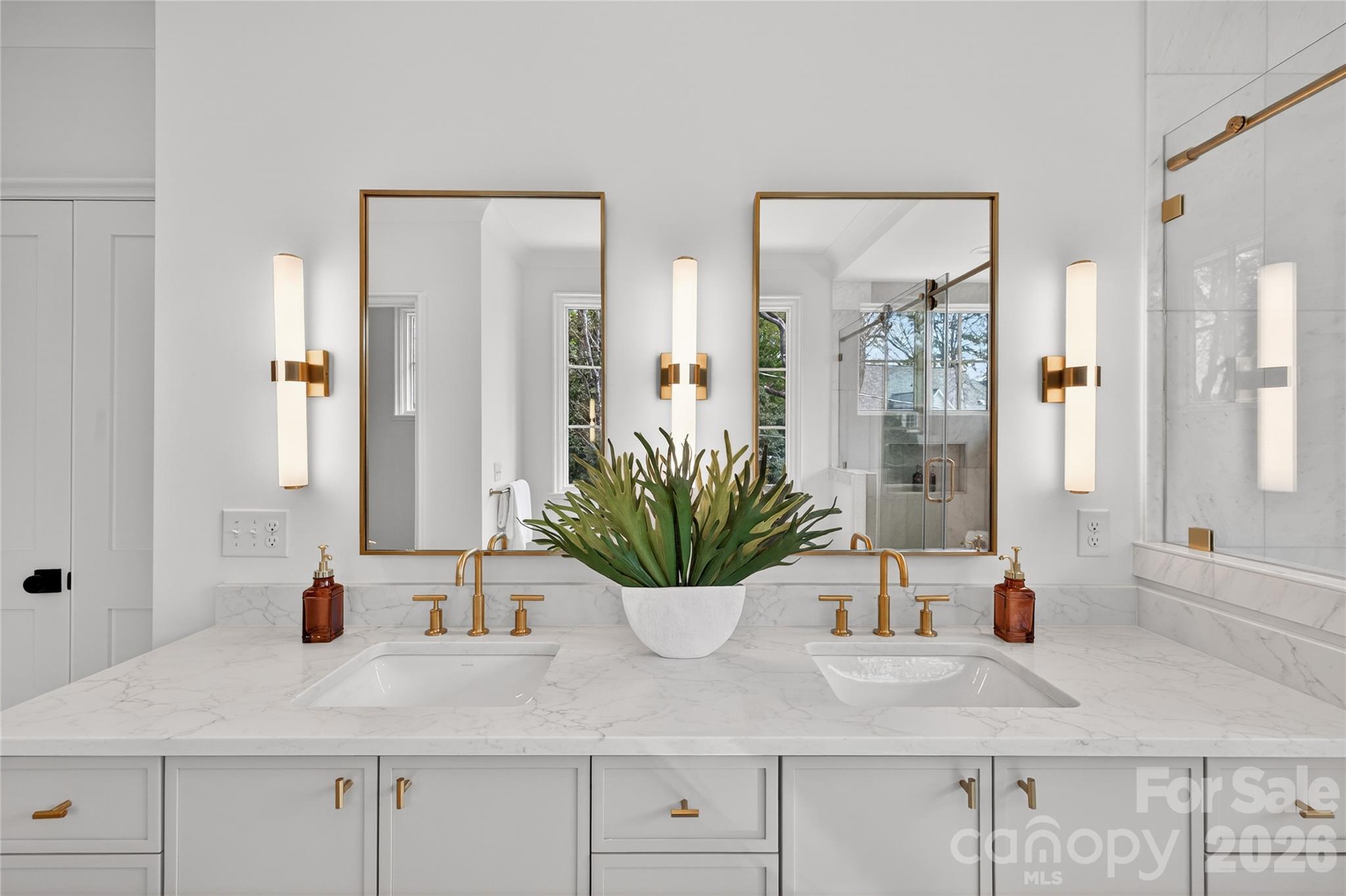 914 Edinburgh Lane Charlotte NC 28209