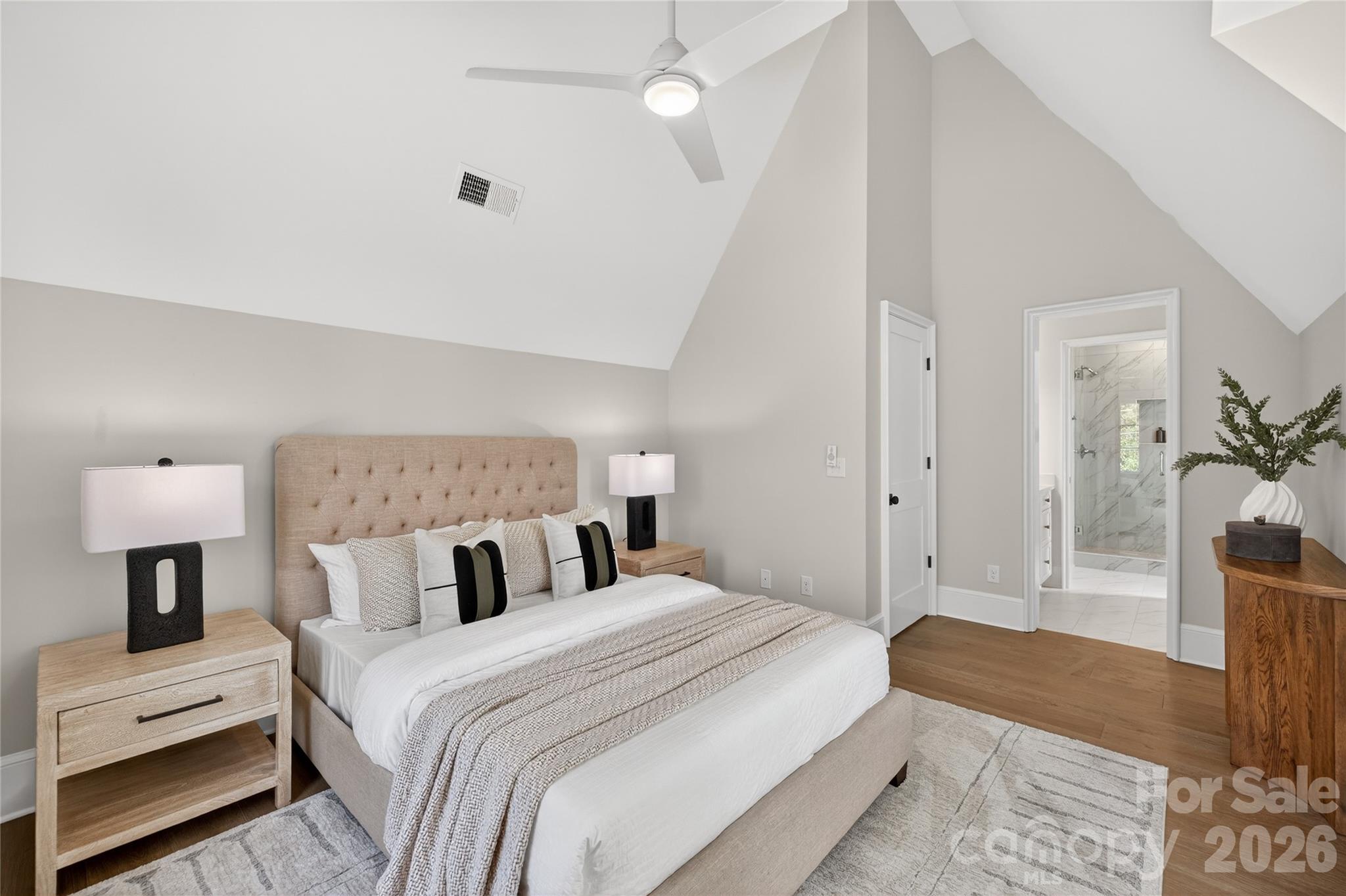 914 Edinburgh Lane Charlotte NC 28209
