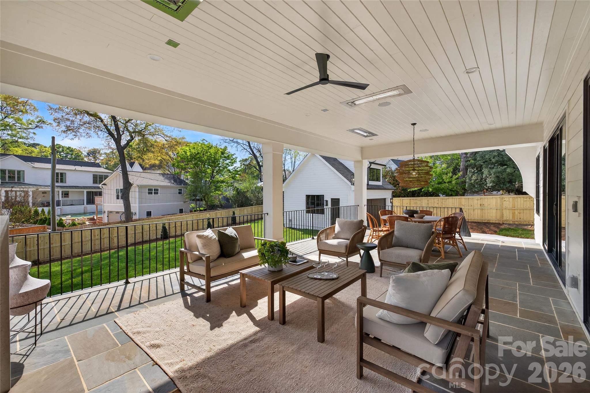 914 Edinburgh Lane Charlotte NC 28209