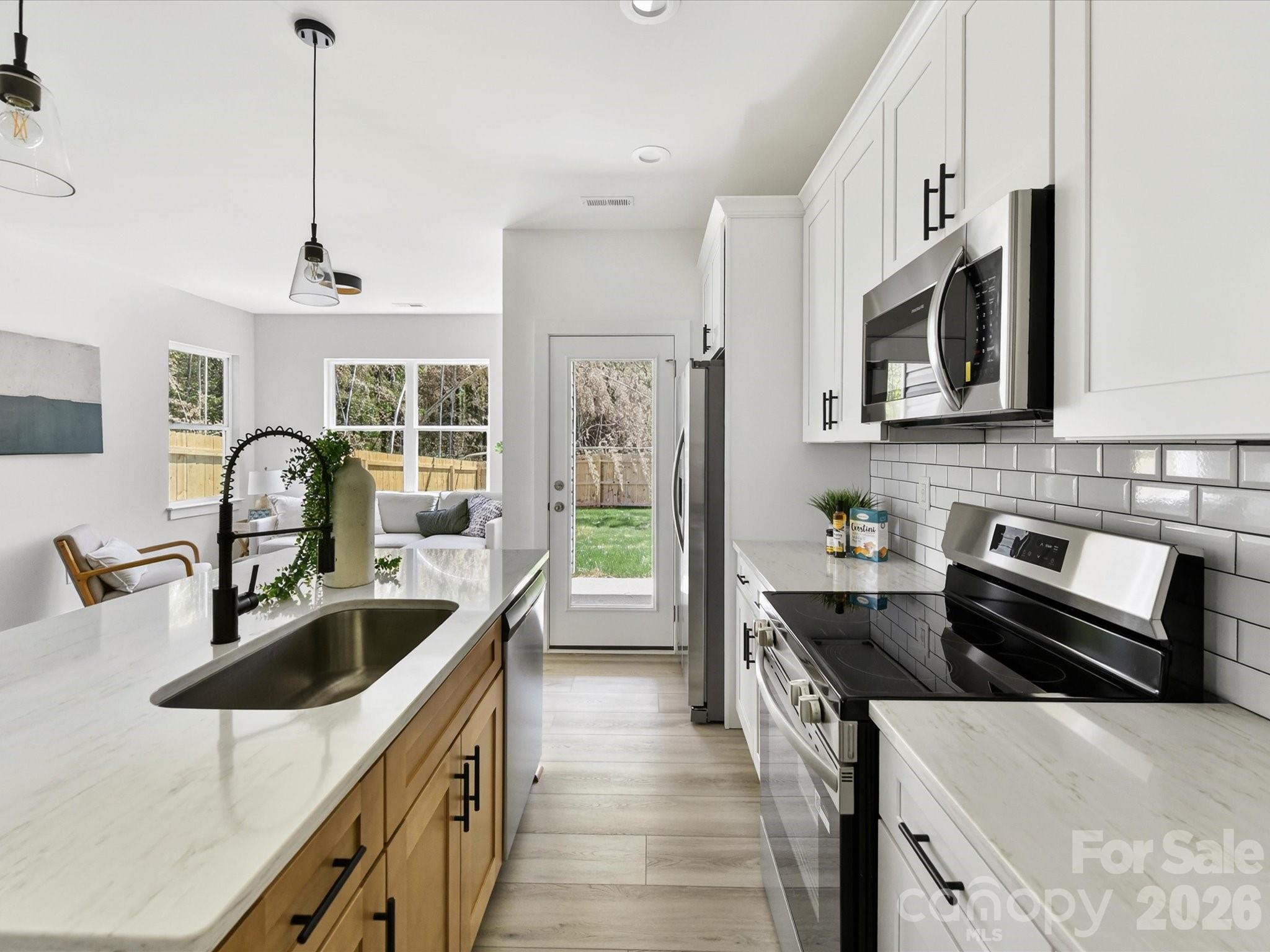 651 Stillgreen Lane Charlotte NC 28214