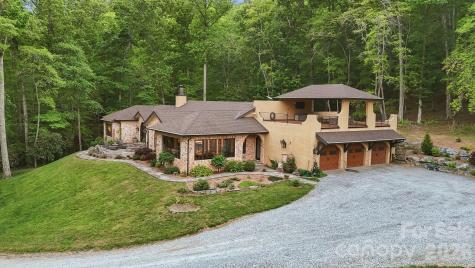 959 & 957 Dave Whitaker Road Horse Shoe NC 28742