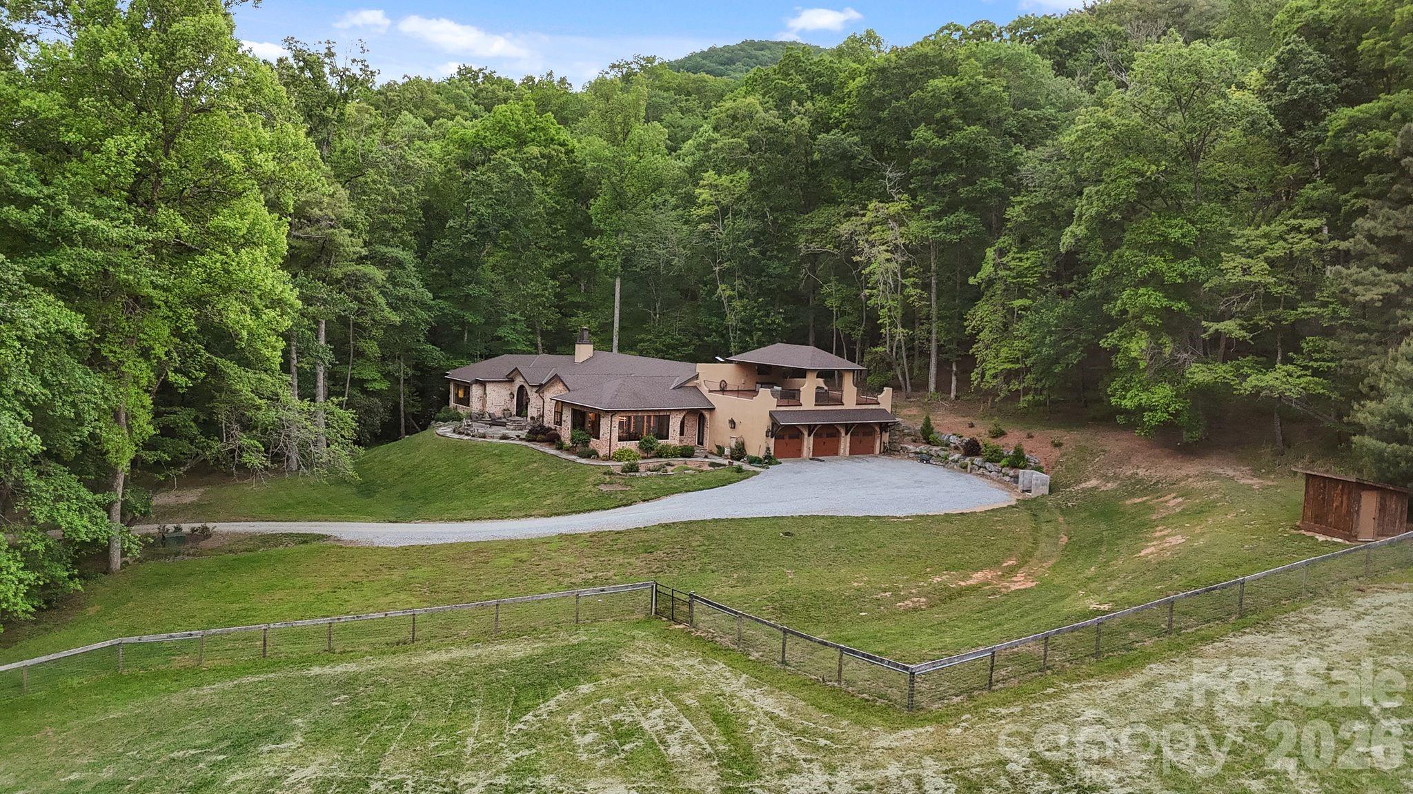 959 & 957 Dave Whitaker Road Horse Shoe NC 28742
