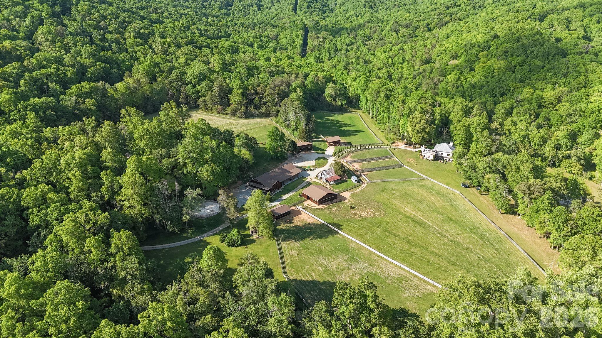 959 & 957 Dave Whitaker Road Horse Shoe NC 28742
