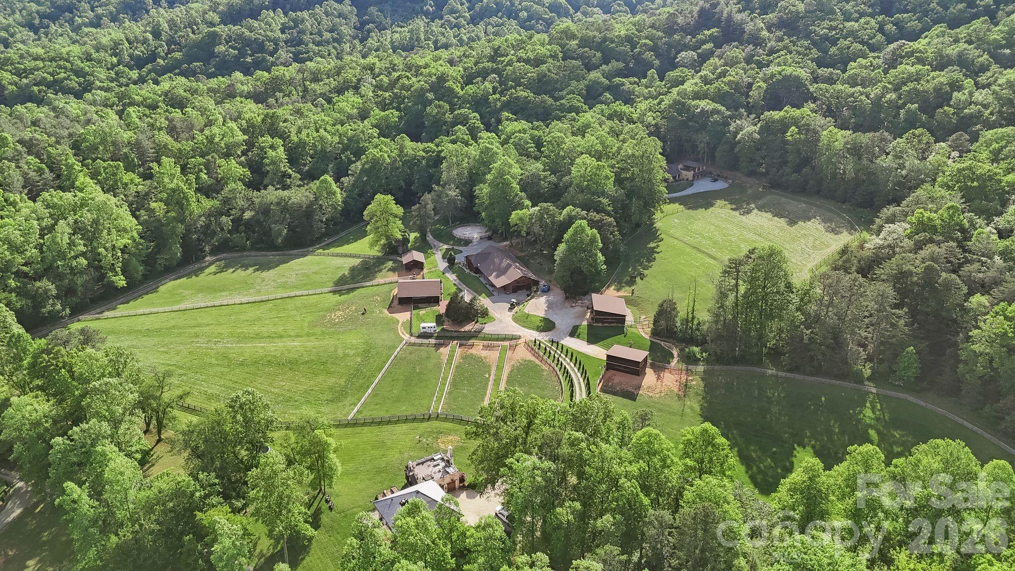 959 & 957 Dave Whitaker Road Horse Shoe NC 28742