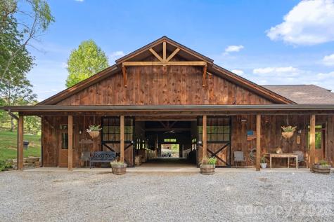 959 & 957 Dave Whitaker Road Horse Shoe NC 28742