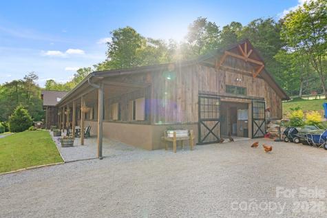 959 & 957 Dave Whitaker Road Horse Shoe NC 28742