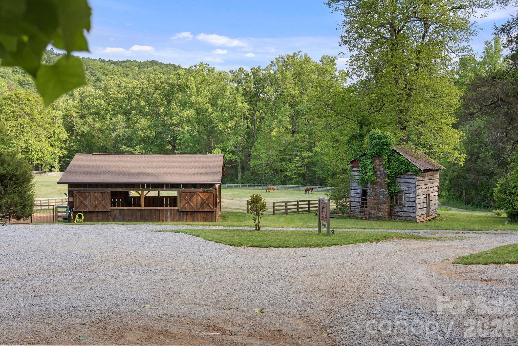 959 & 957 Dave Whitaker Road Horse Shoe NC 28742