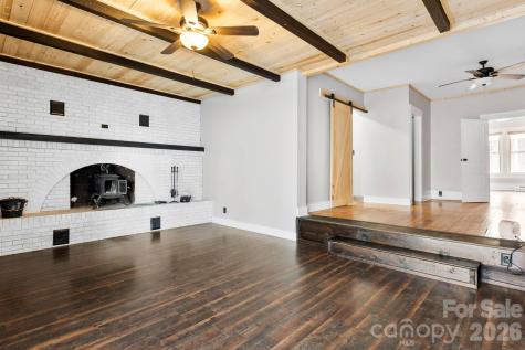 42 Old Patton Hill Road Swannanoa NC 28778