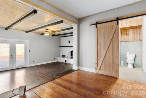 42 Old Patton Hill Road Swannanoa NC 28778