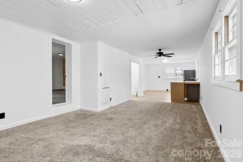 42 Old Patton Hill Road Swannanoa NC 28778