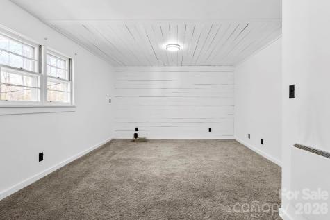 42 Old Patton Hill Road Swannanoa NC 28778