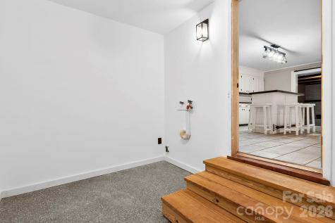 42 Old Patton Hill Road Swannanoa NC 28778
