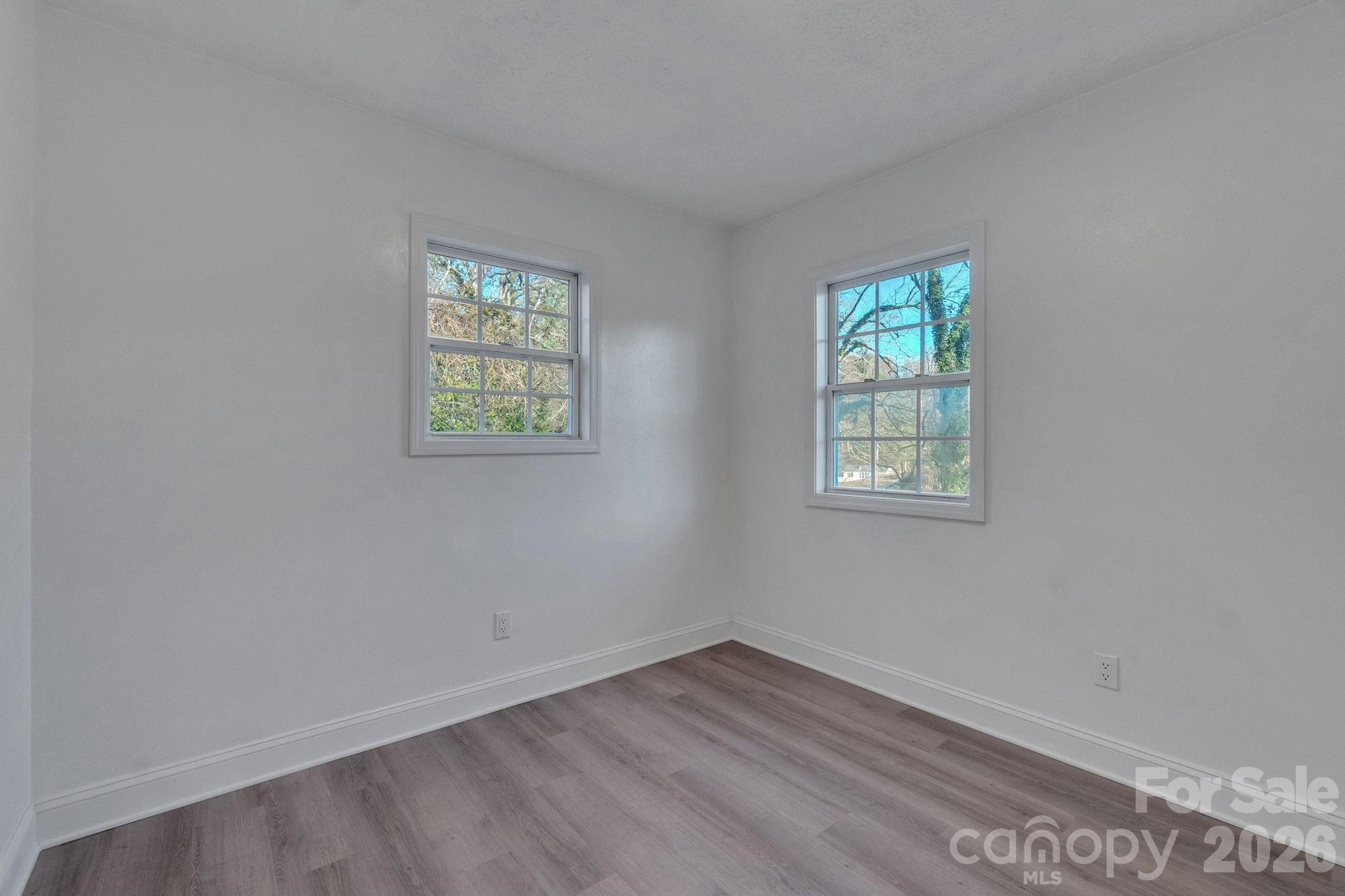 49 E Livingston Street Tryon NC 28782