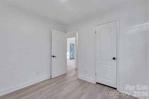 49 E Livingston Street Tryon NC 28782