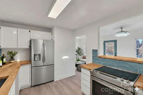 49 E Livingston Street Tryon NC 28782