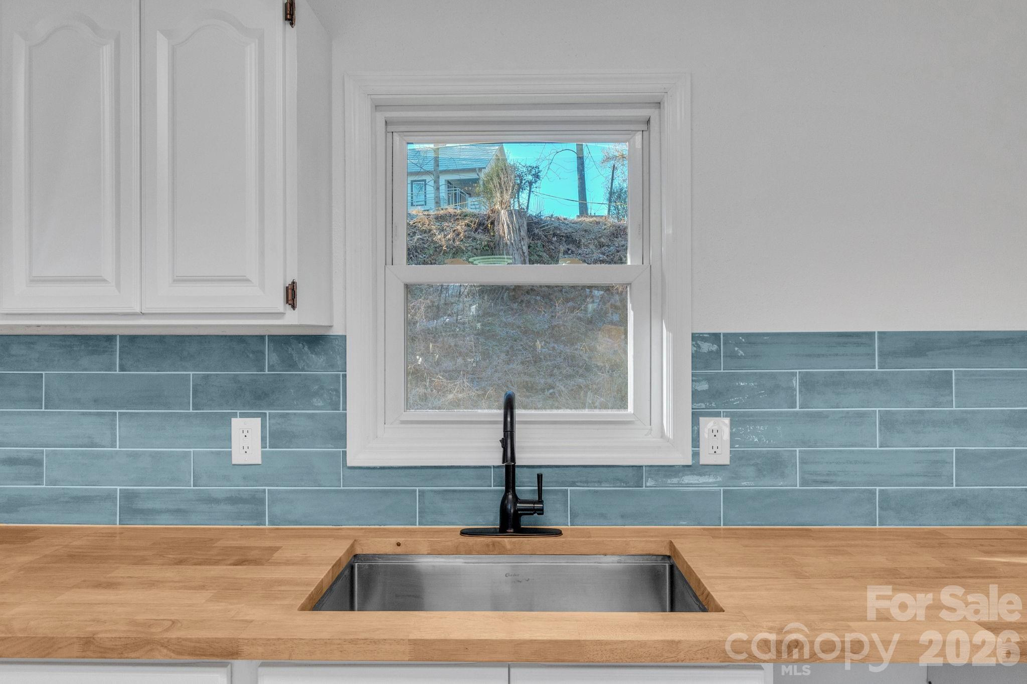 49 E Livingston Street Tryon NC 28782