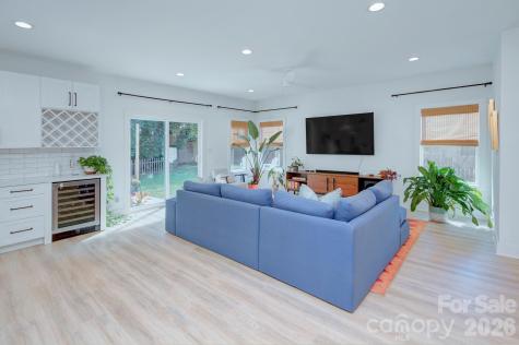 526 Seldon Drive Charlotte NC 28216