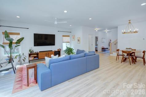 526 Seldon Drive Charlotte NC 28216