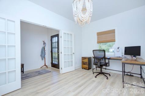526 Seldon Drive Charlotte NC 28216
