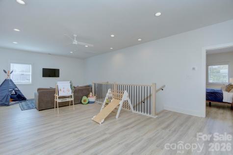 526 Seldon Drive Charlotte NC 28216