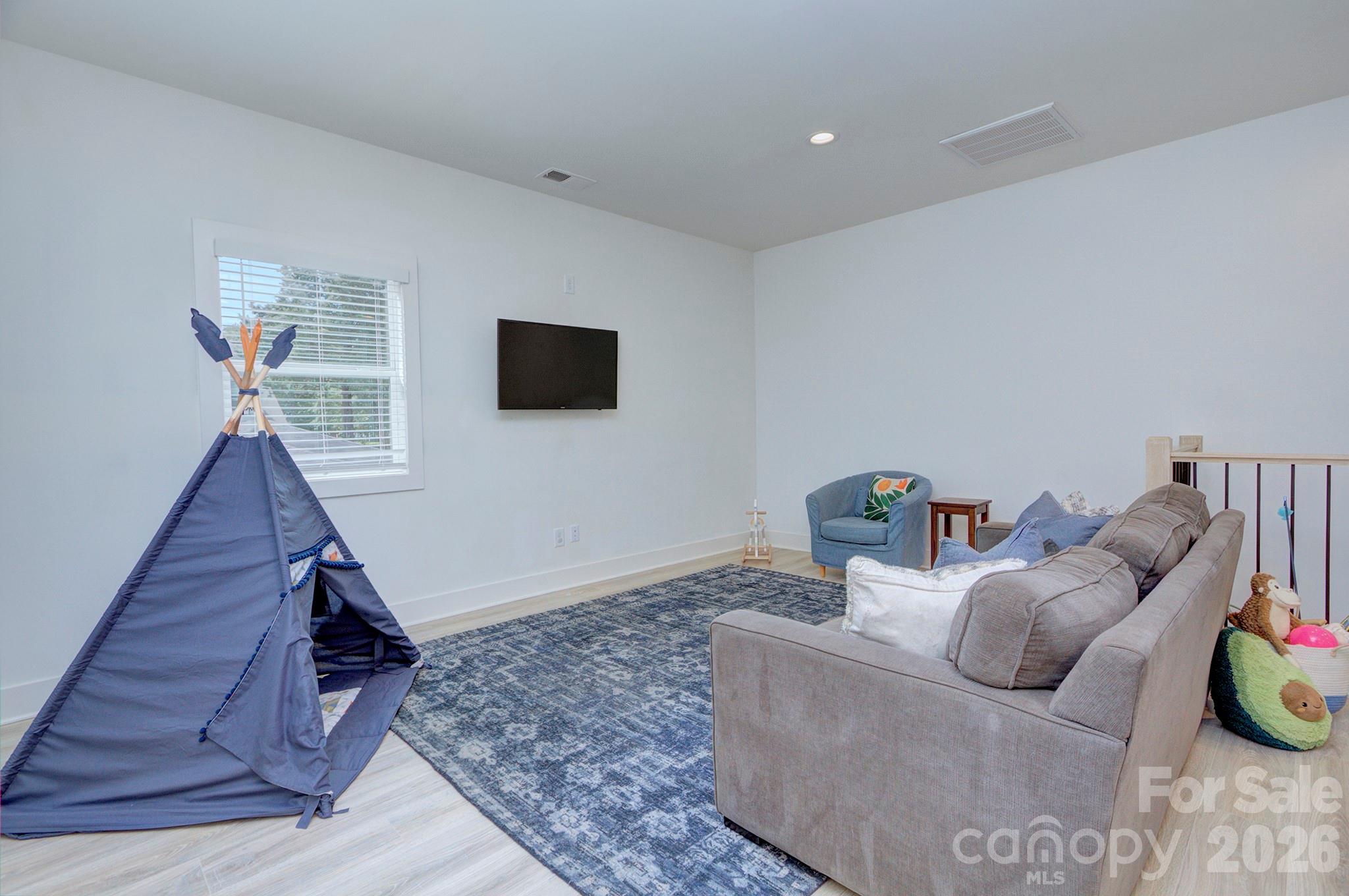 526 Seldon Drive Charlotte NC 28216