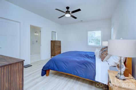 526 Seldon Drive Charlotte NC 28216