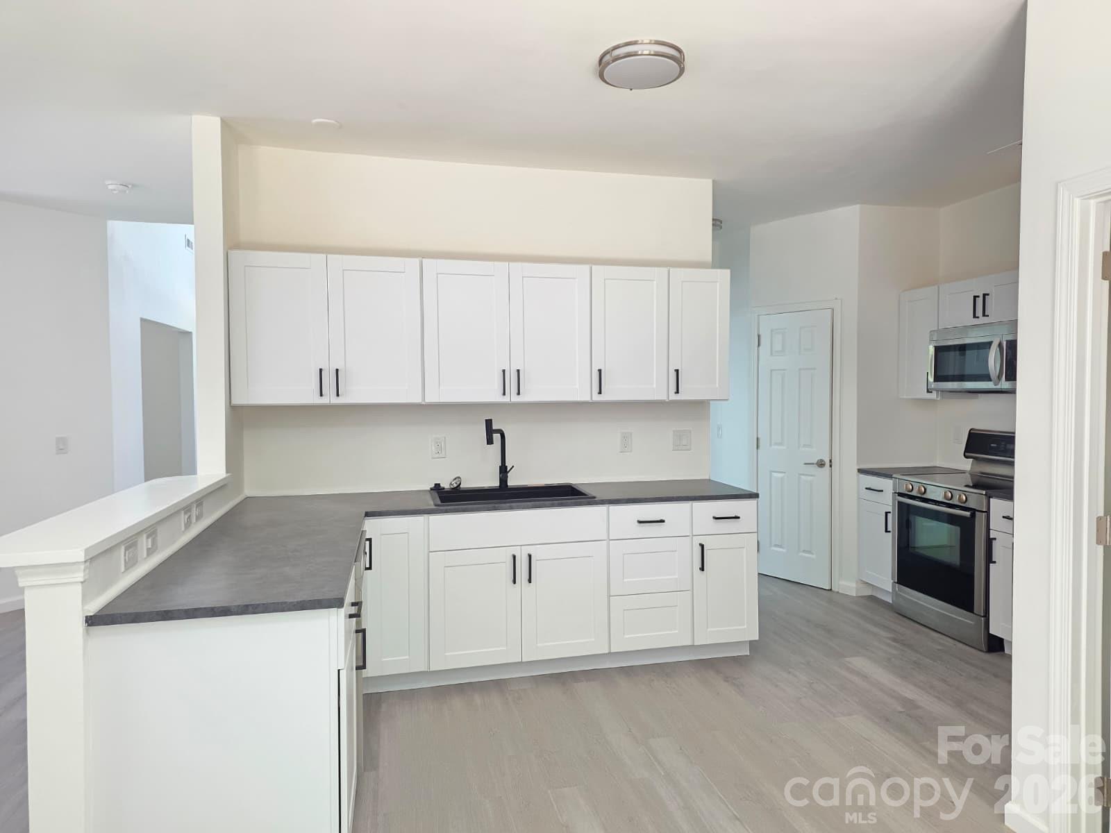10317 Stoneykirk Lane Charlotte NC 28269