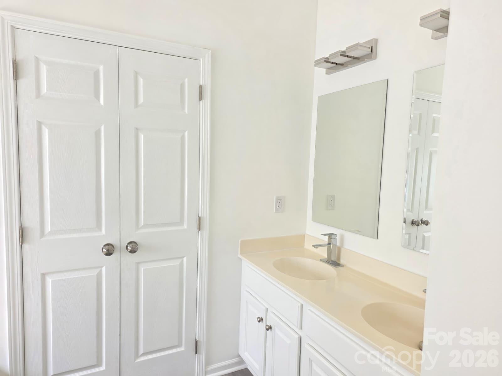 10317 Stoneykirk Lane Charlotte NC 28269