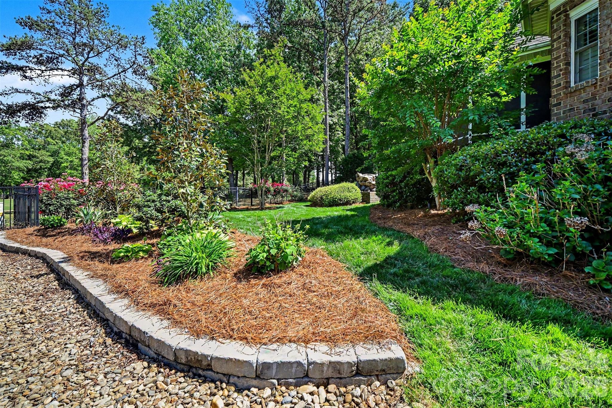 7142 Three Wood Drive Matthews NC 28104