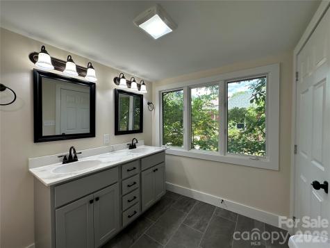 123 State Street Asheville NC 28806