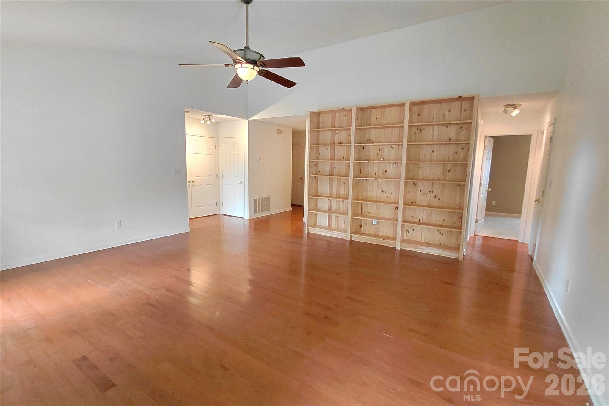 1016 Thorncrest Drive Fletcher NC 28732