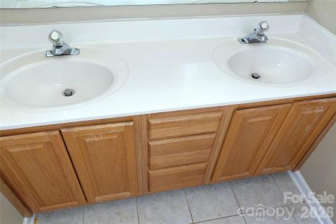 1016 Thorncrest Drive Fletcher NC 28732