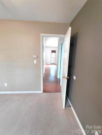 1016 Thorncrest Drive Fletcher NC 28732