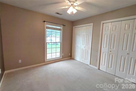 1016 Thorncrest Drive Fletcher NC 28732