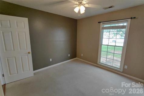 1016 Thorncrest Drive Fletcher NC 28732