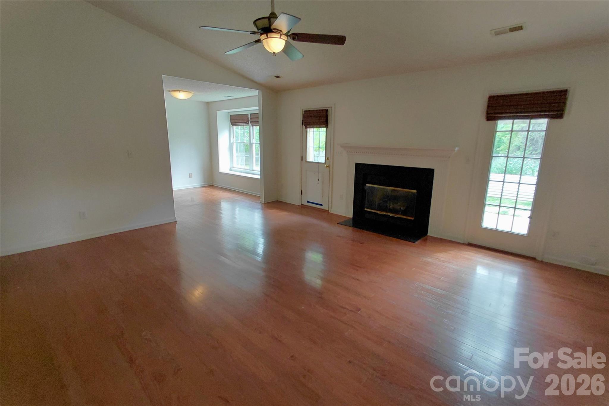 1016 Thorncrest Drive Fletcher NC 28732